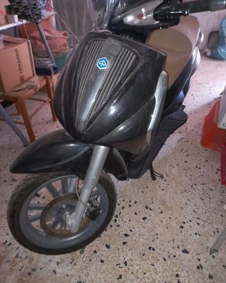 Piaggio Beverly 125 Tourer