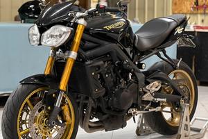 Triumph street triple 675R