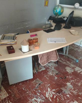 arredamento completo per ufficio 
