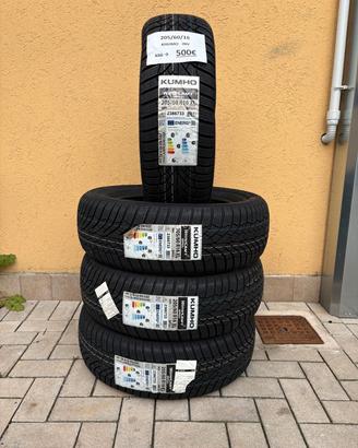 4 Gomme Nuove Invernali Kumho 205/60 r16