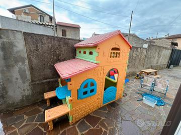 Casetta grande villa della FEBER