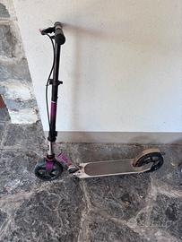 Monopattino ragazza