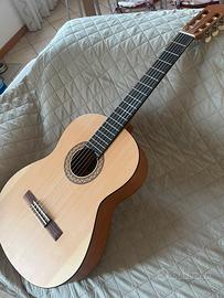 Chitarra classica YAMAHA