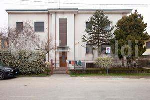 Appartamento Meda [Cod. rif 3294521VRG]