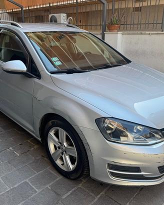 VOLKSWAGEN Golf Variant 1.4 TGI Comfor. BlueMotion