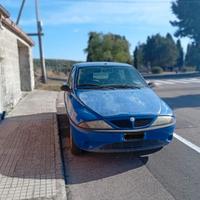 Lancia y Elefantino blu-LEGGERE BENE