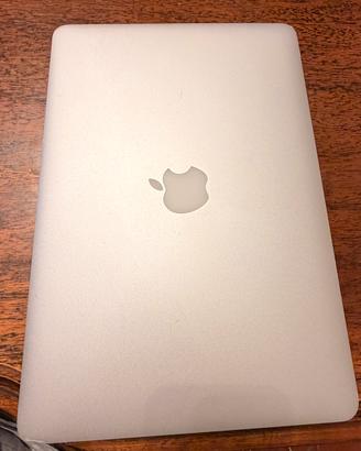 MacBook Air 13” i5 8GB