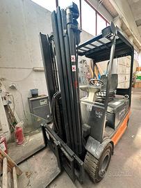 Carrello elevatore 25q