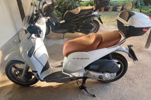 Scarabeo IE 200cc bianco 2012
