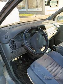  auto GPL Renault Scenic del 2001 