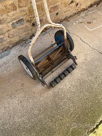 Tagliaerba meccanico