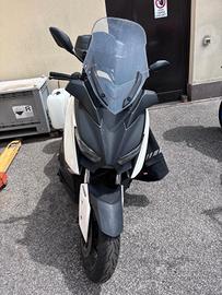 x-max 300 motore rotto