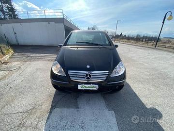 RICAMBI PER CLASSE A W169 2.0 CDI ANNO 2011