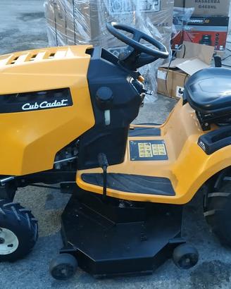 Trattorino Rasaerba Cub Cadet XT2 -V-Twin 679