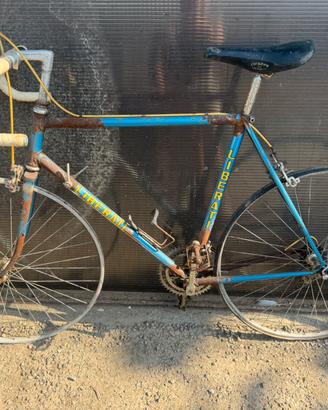 Bici da corsa epoca eroica Liberati da restaurare