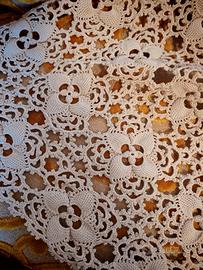 Copriletto in filo di Scozia lavorata a mano