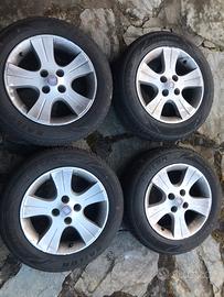 Cerchi e gomme attacco fiat 4x98