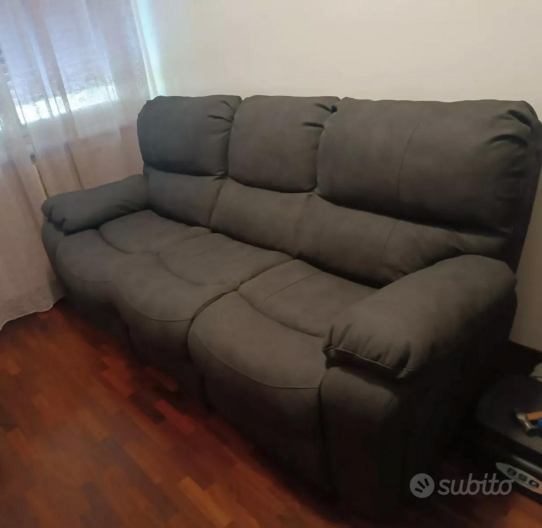 Divano Angolare Divano Ecopelle Bianco Mondo Convenienza Divano