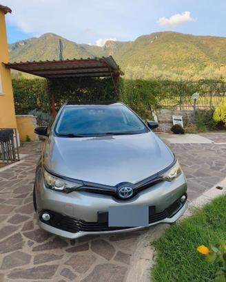 Toyota Auris Hybrid 1.8 lounge