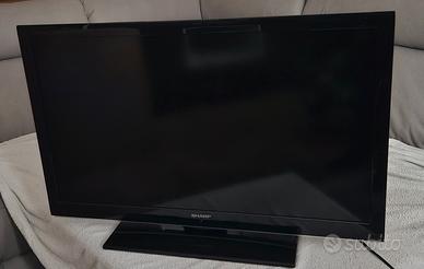 Televisore Sharp a schermo piatto 