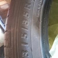 Schermo 8"-Pneumatici 315/35R20-Barre portatutto