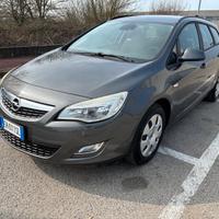 Opel Astra 1.4 100CV Sports Tourer Cosmo UNICO PRO