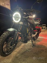 Husqvarna Svartpilen 401 - 2020