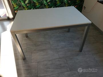 tavolo cucina/soggiorno 