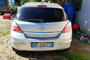 AUTO OPEL ASTRA 