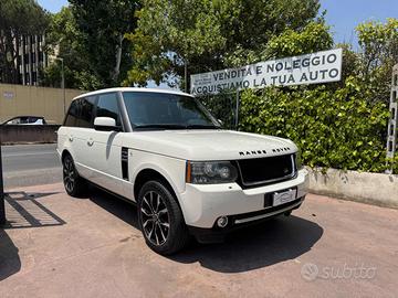 LAND ROVER Range Rover 3.6 TDV8 HSE Launch Editi