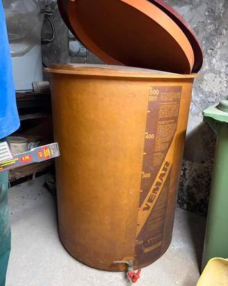 2 botti vetroresina con fontanella