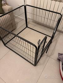 Recinto in metallo per cani