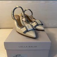 Scarpe decolletè eleganti