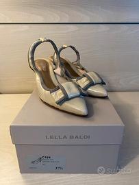 Scarpe decolletè eleganti