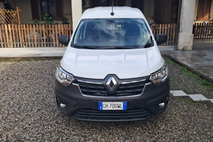 Renault express euro 6d con gancio traino