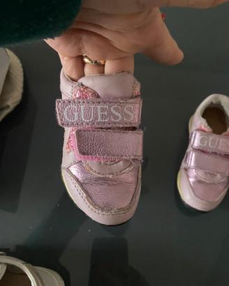 Scarpe neonata Guess