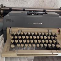 macchina da scrivere Olivetti Linea