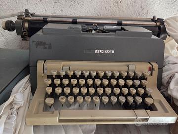 macchina da scrivere Olivetti Linea