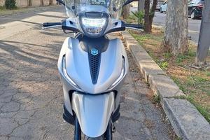 Piaggio Beverly 400 i.e. HPE ABS ASR 2021 GARANZIA
