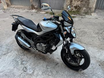 Suzuki Gladius SFV 650