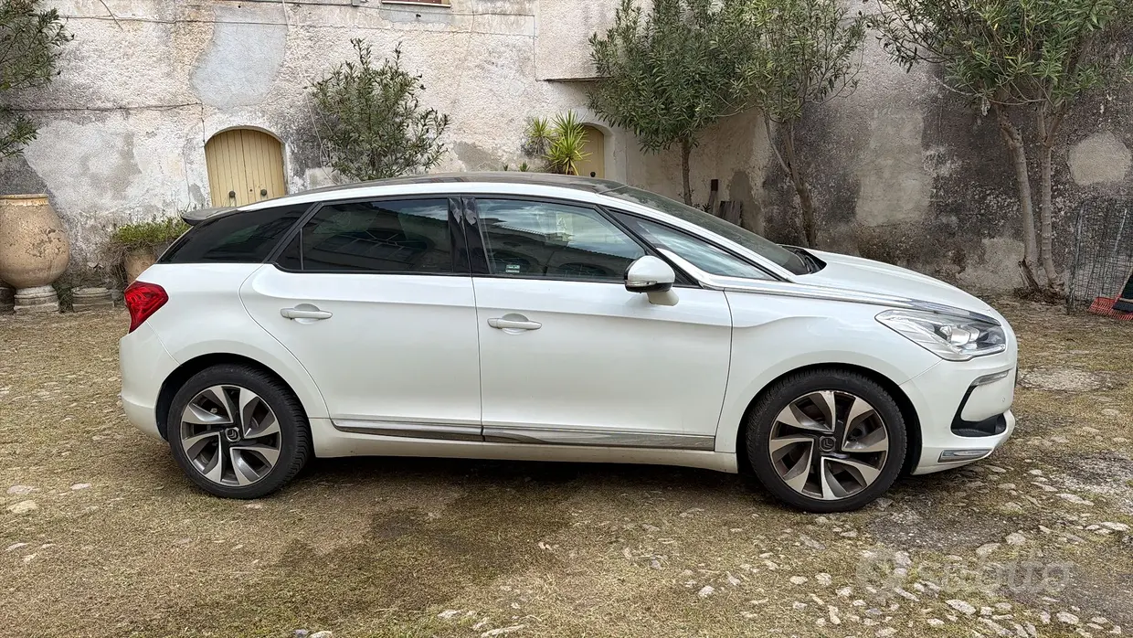 DS DS 5