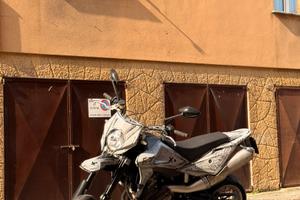 Husqvarna SMR 630 – Supermotard pura | 20.500 km