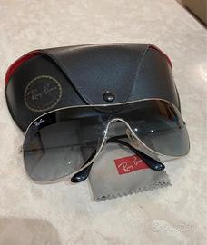 Occhiali da sole Rayban, donna, modello wings.