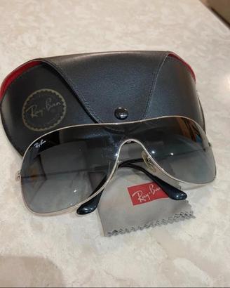 Occhiali da sole Rayban, donna, modello wings.