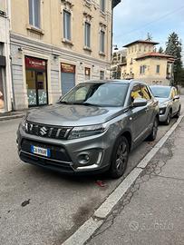 Suzuki Vitara 1.4 Hybrid Top