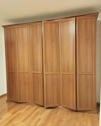 Armadio a sei ante
