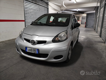 Toyota Aygo now connect 2012 km 90.000