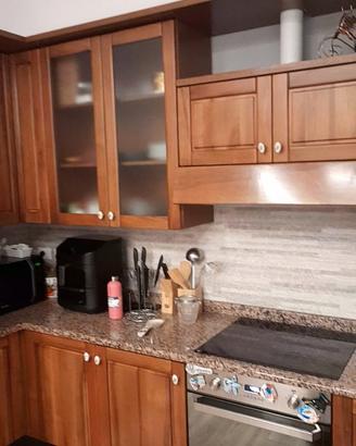 Cucina più lavastoviglie da 45 cm più frigo