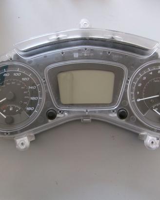 GRUPPO STRUMENTAZIONE PIAGGIO MP3 350 SPORT
