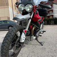 Moto guzzi V 85 TT